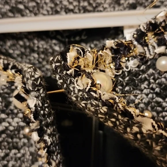 Top - Picture 4 of 7